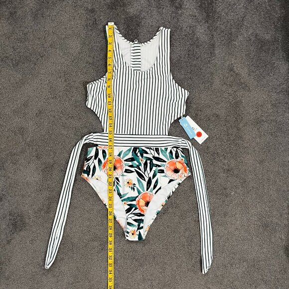 Cupshe | Miss U Poppy Print One-Piece Cut Out Swimsuit Zip Black Closure, size M - Picture 7 of 9